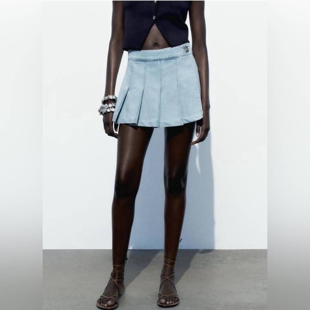 ZARA Light Wash High-Waist Pleated Denim Box Skort